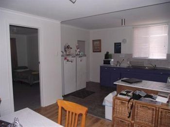 Aly小屋酒店 布罗肯希尔 外观 照片