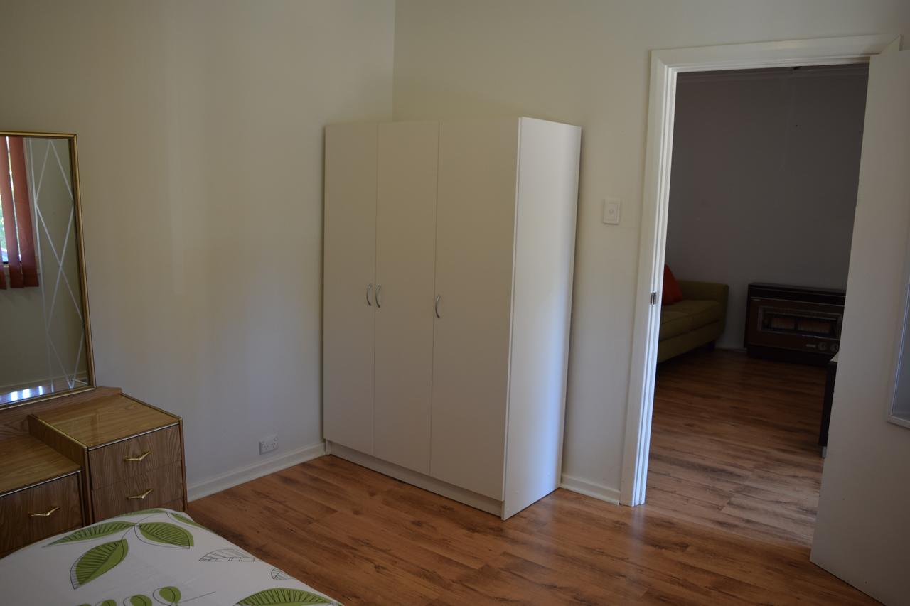 Aly小屋酒店 布罗肯希尔 外观 照片